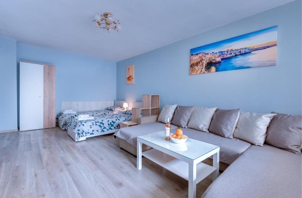 Daisy - 3 Room And Kitchen Apartment In Lazur Burgas Zewnętrze zdjęcie