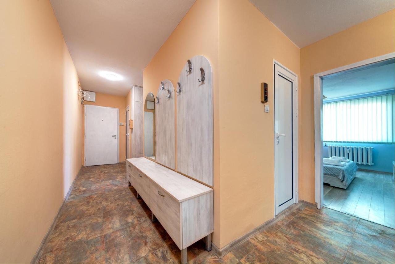 Daisy - 3 Room And Kitchen Apartment In Lazur Burgas Zewnętrze zdjęcie