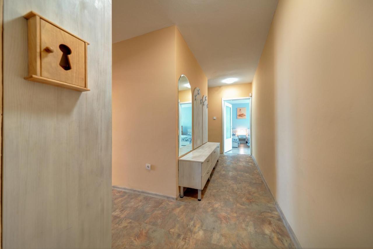 Daisy - 3 Room And Kitchen Apartment In Lazur Burgas Zewnętrze zdjęcie